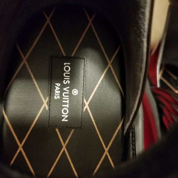 “SOLD” Louis Vuitton Desert Dream Thong Sandals - Picture 4 of 7